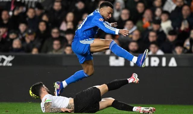 星空体育-【讨论】阿隆索都下课几星期了，皇马为何还在XJBT？