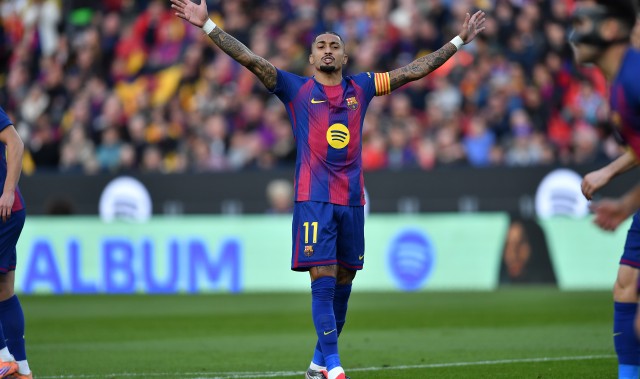 星空登录入口-何时复出？六台记者：拉菲尼亚、佩德里今日仍缺席巴萨训练