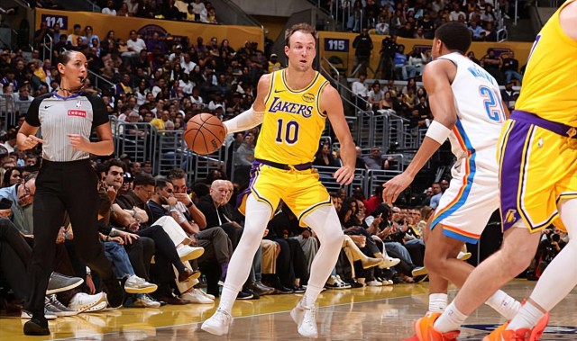 星空体育-尽力了！湖人后场新援被迫从强力投手转型成为了后场核心？